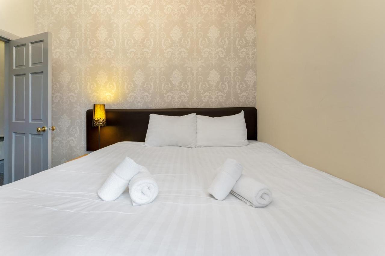 Unique 2 Bedroom Castle Suite Apartment - Near Edinburgh Castle & Royal Mile Exterior photo