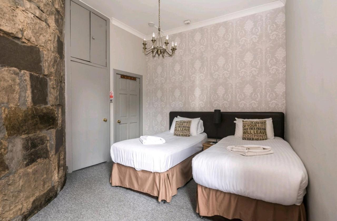 Unique 2 Bedroom Castle Suite Apartment - Near Edinburgh Castle & Royal Mile Exterior photo