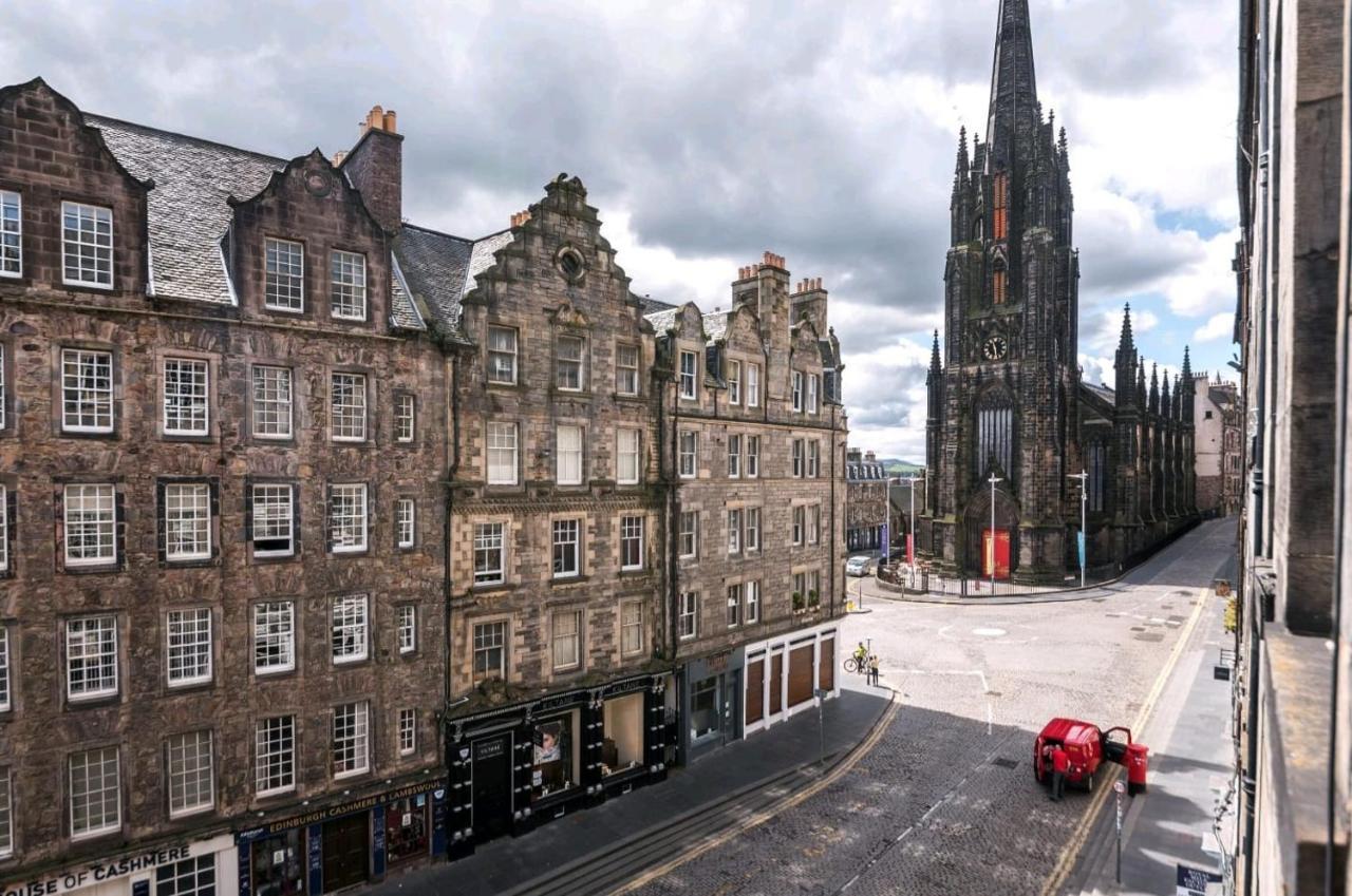 Unique 2 Bedroom Castle Suite Apartment - Near Edinburgh Castle & Royal Mile Exterior photo