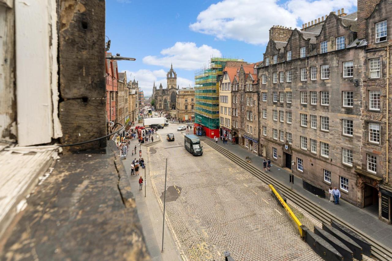 Unique 2 Bedroom Castle Suite Apartment - Near Edinburgh Castle & Royal Mile Exterior photo