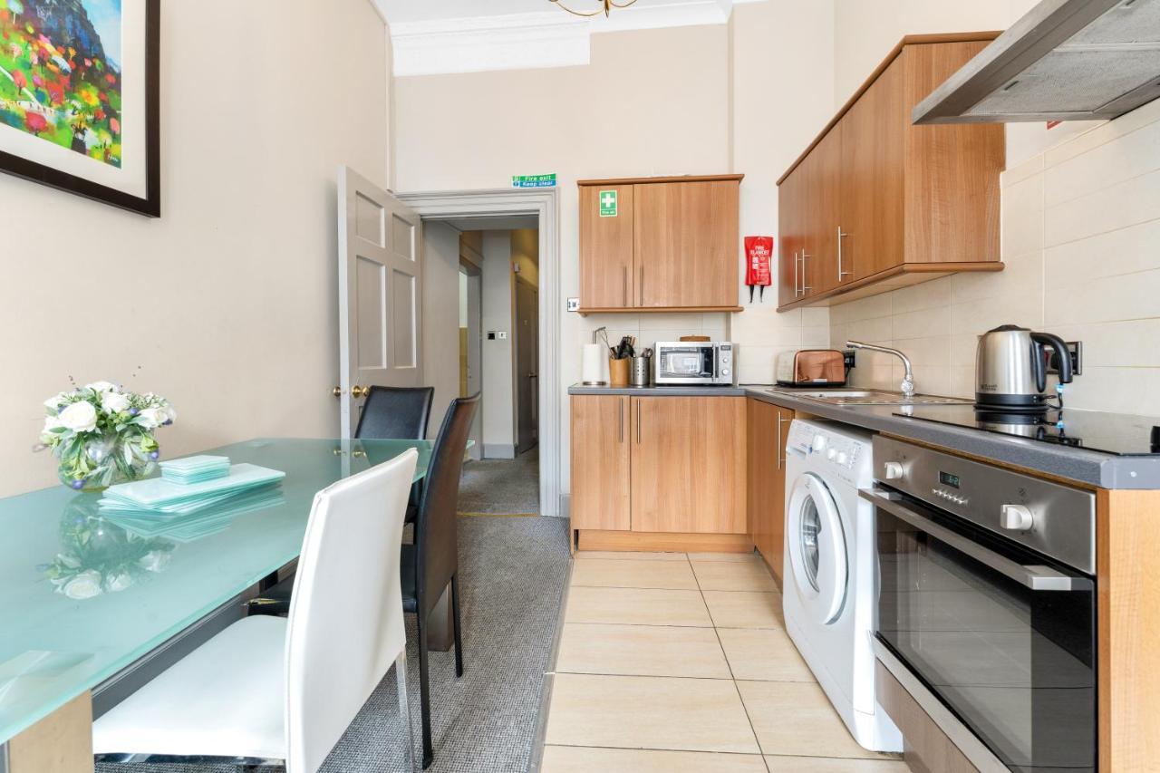 Unique 2 Bedroom Castle Suite Apartment - Near Edinburgh Castle & Royal Mile Exterior photo